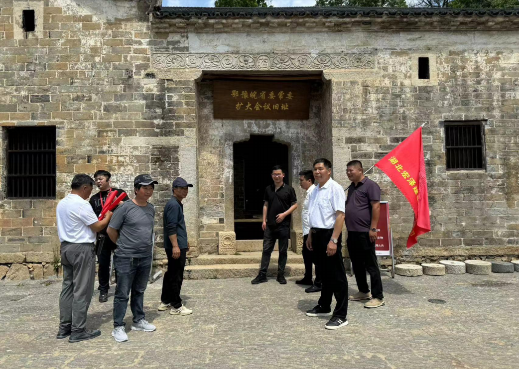宏泽建设.png